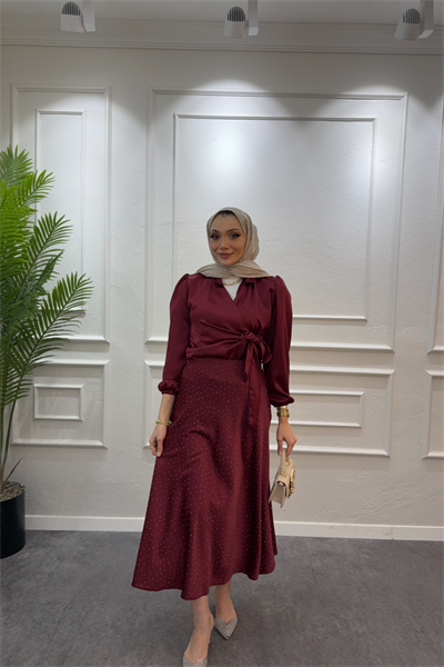 Taşlı dökümlü saten etek bordo