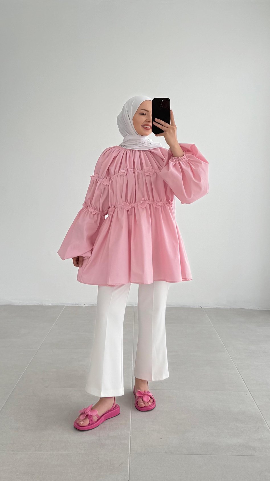Reglan Minik Çiçek Detaylı Pembe Bluz