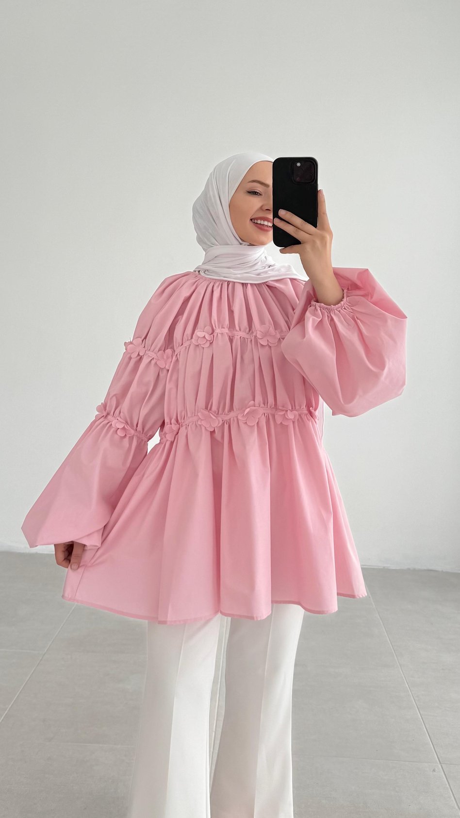 Reglan Minik Çiçek Detaylı Pembe Bluz - Resim 3