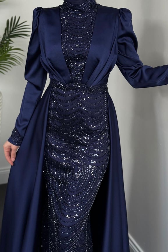 Gabriella Pelerinli Saten Abiye Lacivert - Resim 4